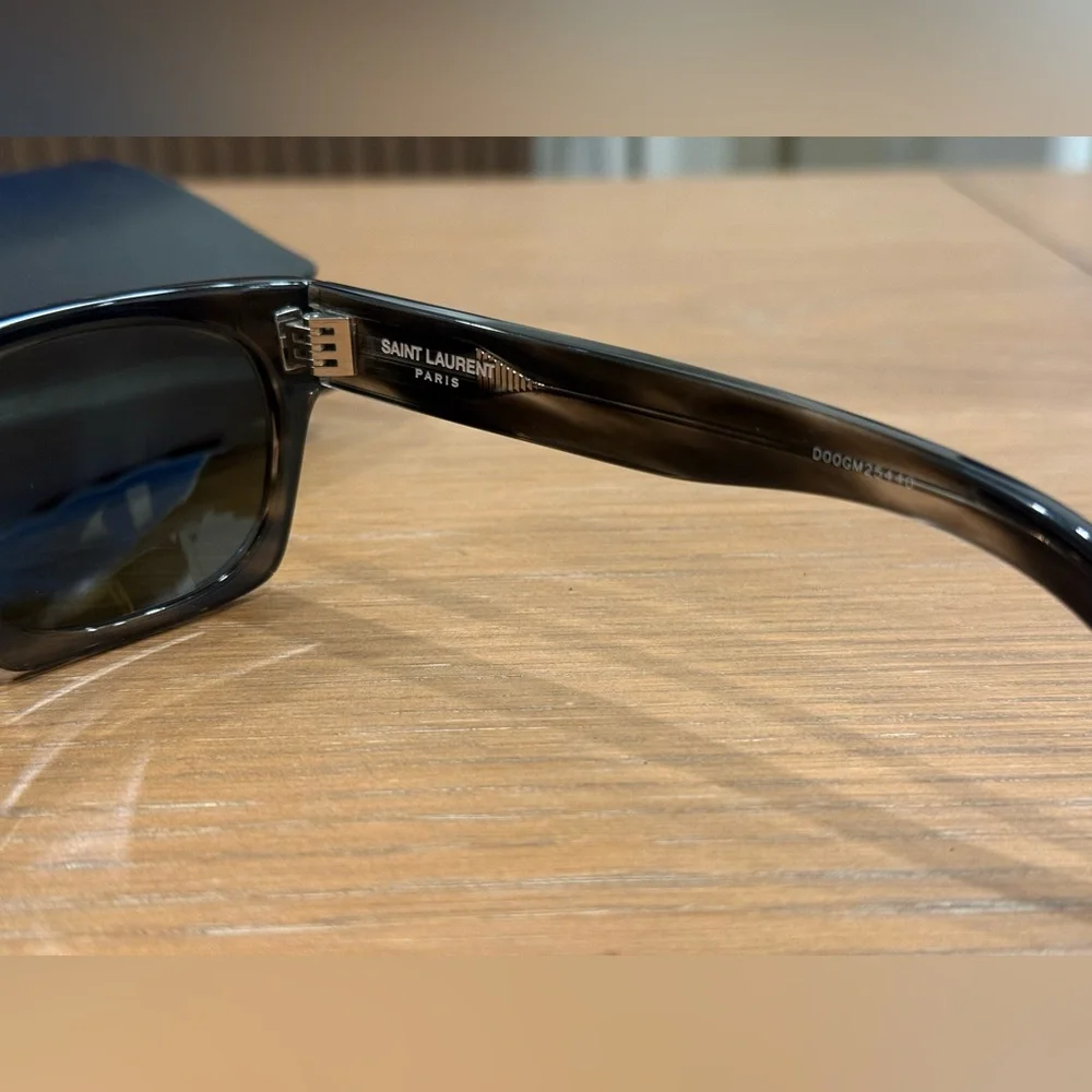 Saint Laurent Sun Glasses - Picture 3 of 6